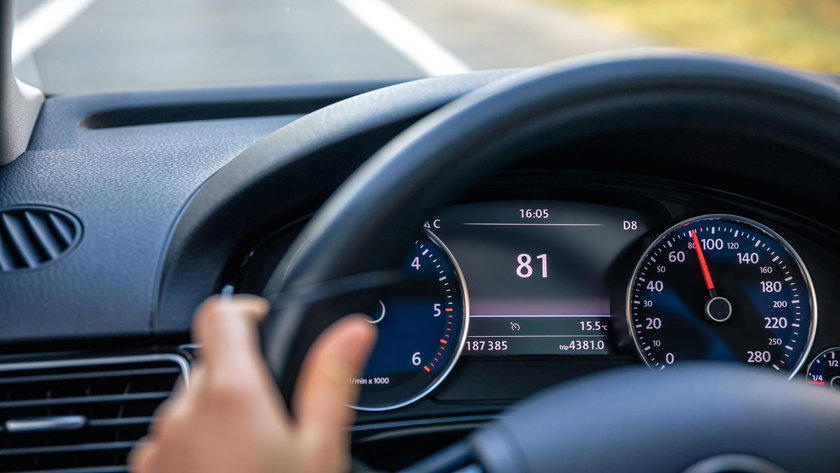 Bij welke snelheid verbruikt je auto het minst? Het antwoord zal je verrassen