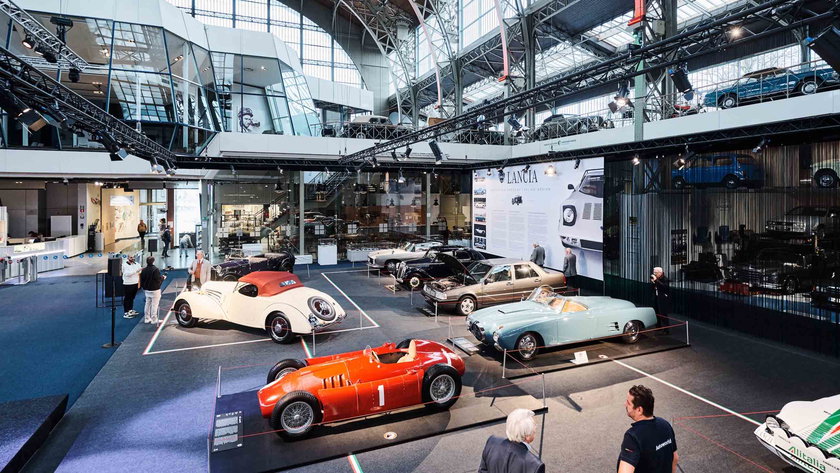 LanciaAutoworld