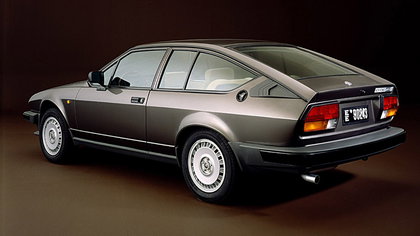 Oldtimer van de week: Alfa Romeo GTV6, de Milanese viool