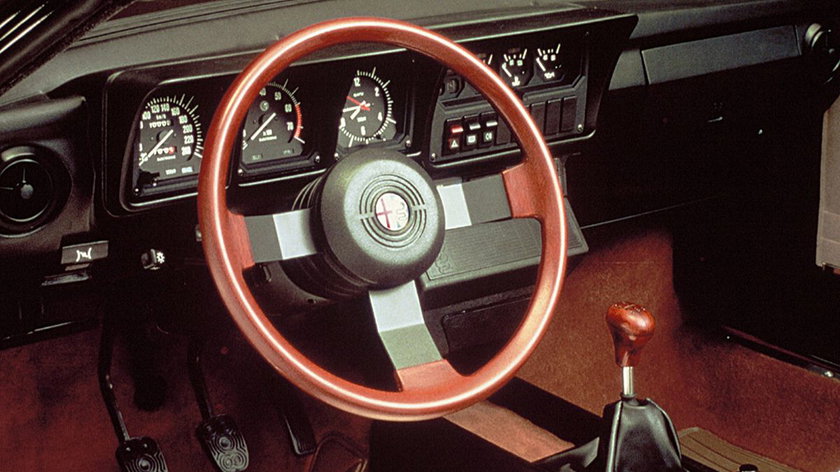 AlfettaGTV62.5i1983-1986