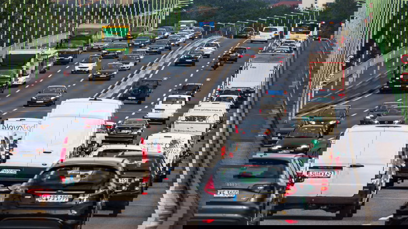 didgeman-professional-transport-4458797_1920