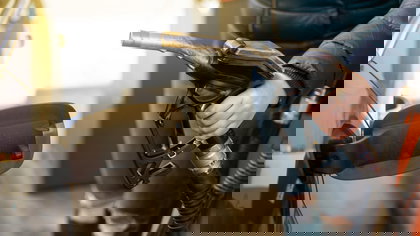 Brandstofprijzen: de Belg klaagt, maar is het ook terecht?