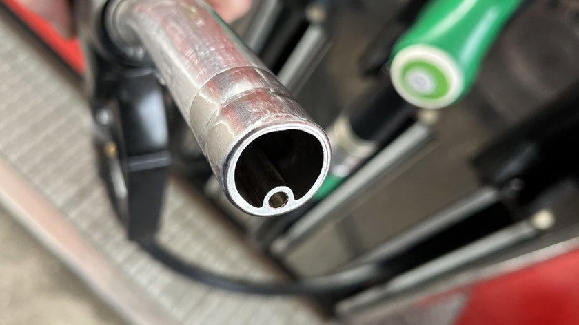 Waarom het tankpistool stopt: het geheim van een klein gaatje