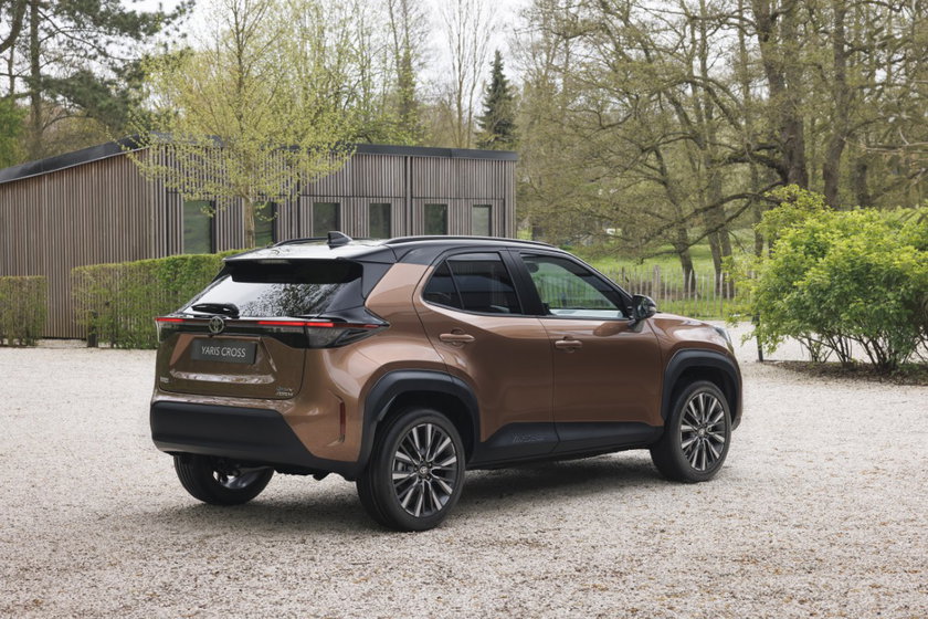 Toyota Yaris Cross lifting 2026 (2) (Moyenne)