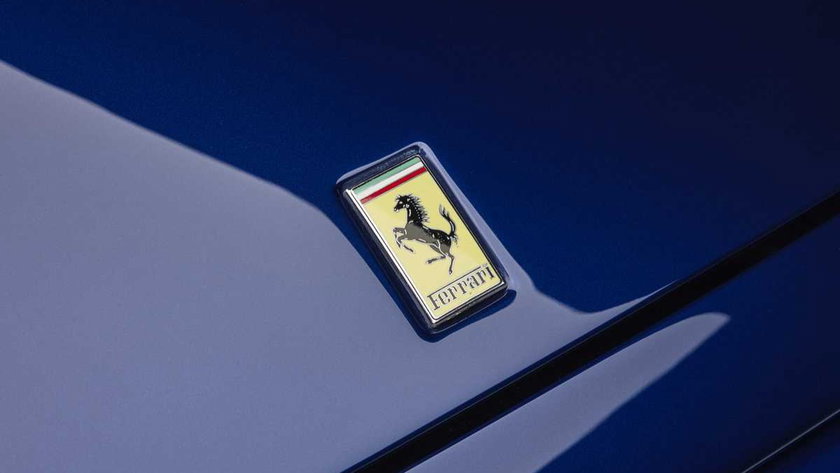 Bell_Sport_&_Classic-_Ferrari_F355