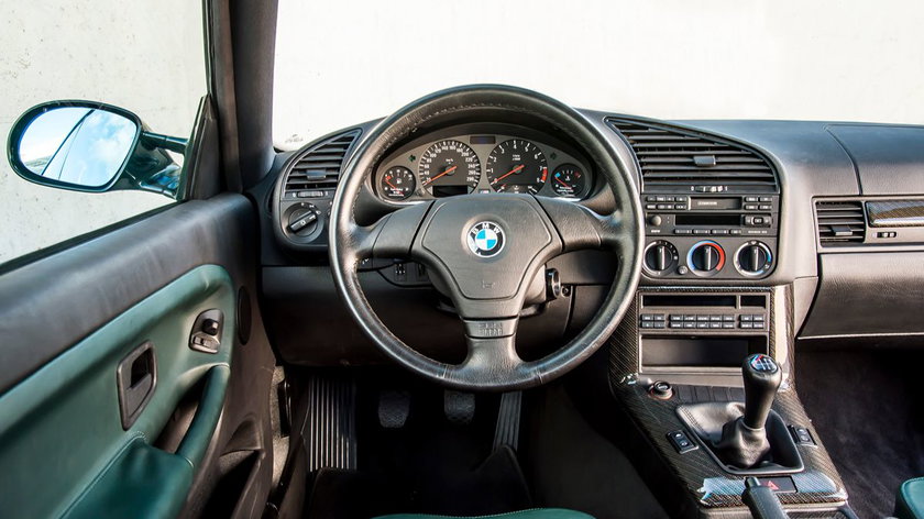 P90215417_highRes_e36-bmw-m3-gt-04-201