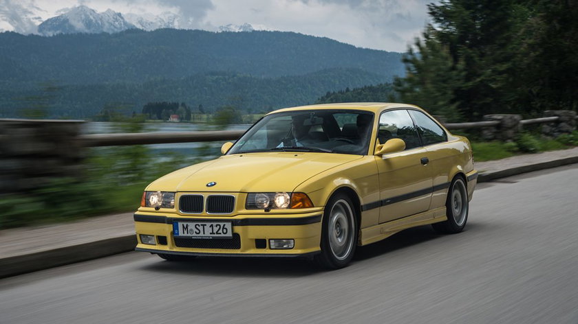 P90233289_highRes_the-bmw-m3-coup-e36-