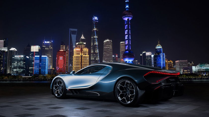 15 2510 BUGATTI-Divo-Shanghai