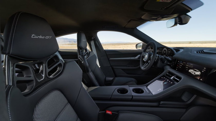 22_Taycan_Turbo_GT_with_WP_Interior_1024x683_A5_RGB