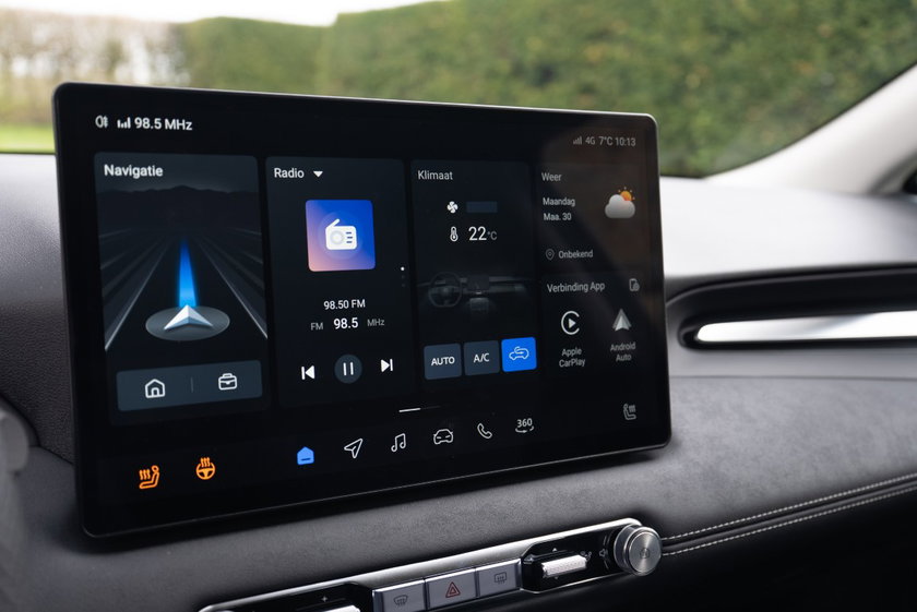 MG4 EV Urban 0057 (Moyenne)