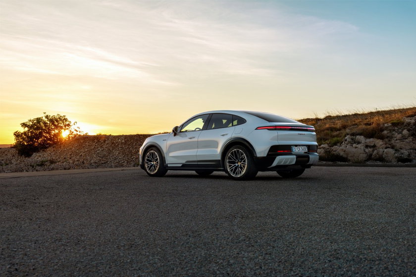 Porsche Cayenne Coupé Electric: nieuwe Cayenne krijgt lager profiel