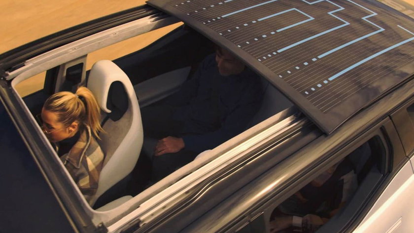 Fisker_Ocean_One_2022_Silver_Lining_Rabbit_Lake_anti-knight-rider-v3_3840x1634_07_20220721_rnnymo-_tvtpwc