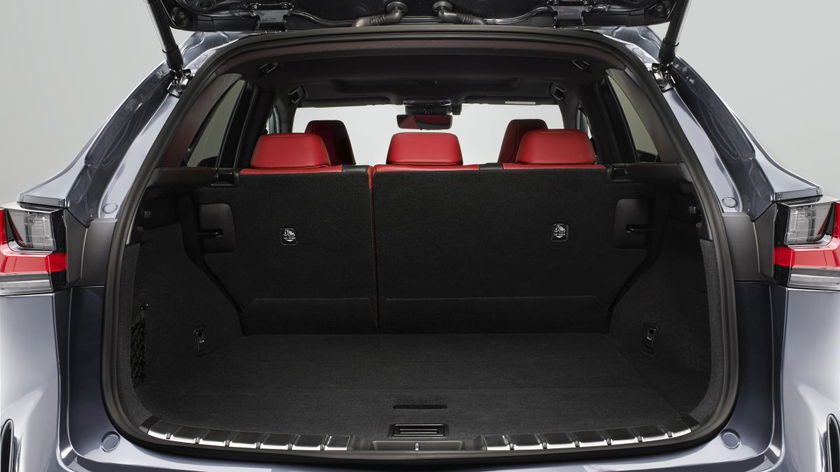 lexus_nx_450h_f_sport_2021_EU_test_drive_interior_trunk