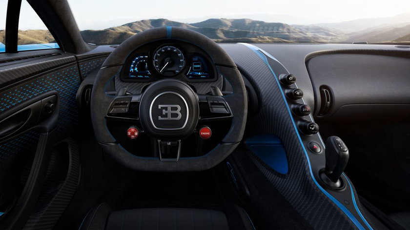 bugatti_chiron_pur_sport_2021_test_essai_gocar_interior