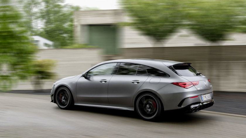 mercedes-amg_cla_45_s_4matic_shooting_brake_2022_test_drive_rear