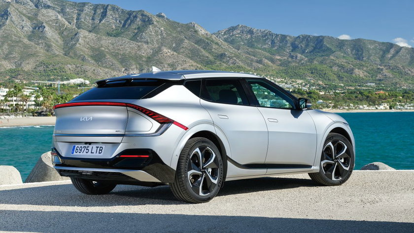 kia_ev6_gt_line_2021_official_test_drive_rear_achterkant_vue_arriere-1
