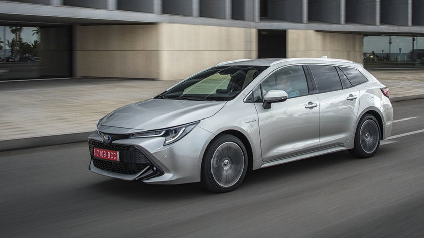 toyota_corolla_touring_sports_hybrid_EU