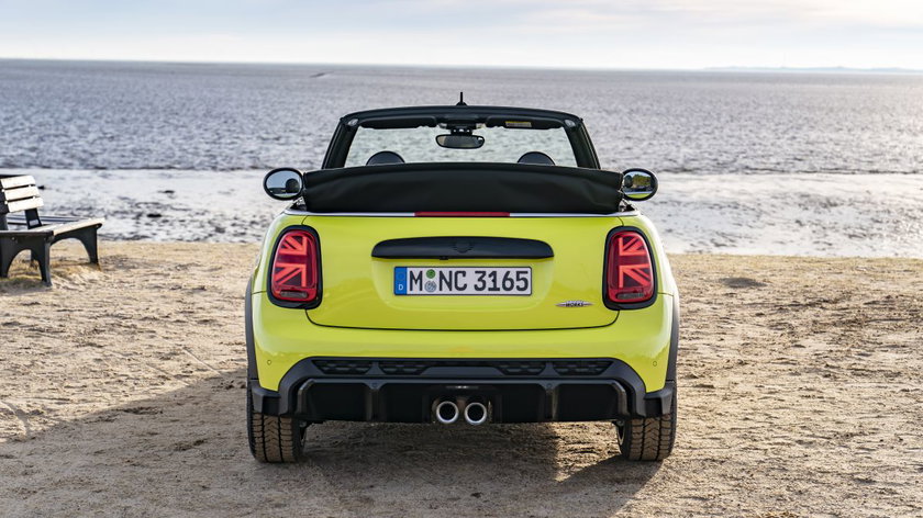 Mini_John_Cooper_Works_Cabrio_2021_test_drive_4