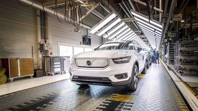 271934_Volvo_XC40_Recharge_P8_production_in_Ghent_Belgium