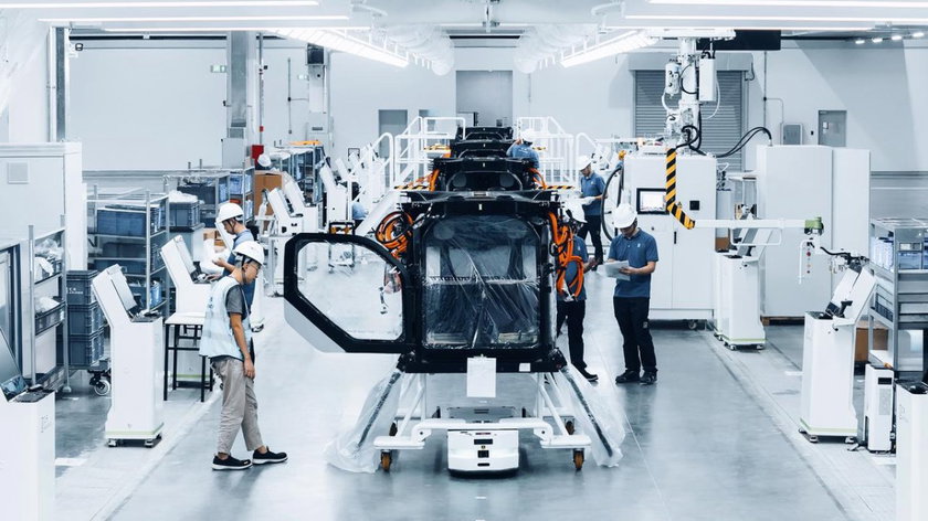 Xpeng-vliegende-auto-fabriek-assemblage-gocar