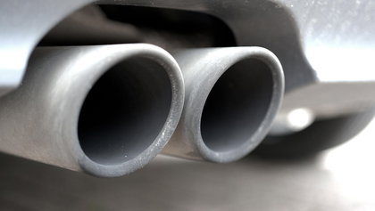 Normes Euro, AdBlue, FAP : comment la voiture propre accélère involontairement le réchauffement
