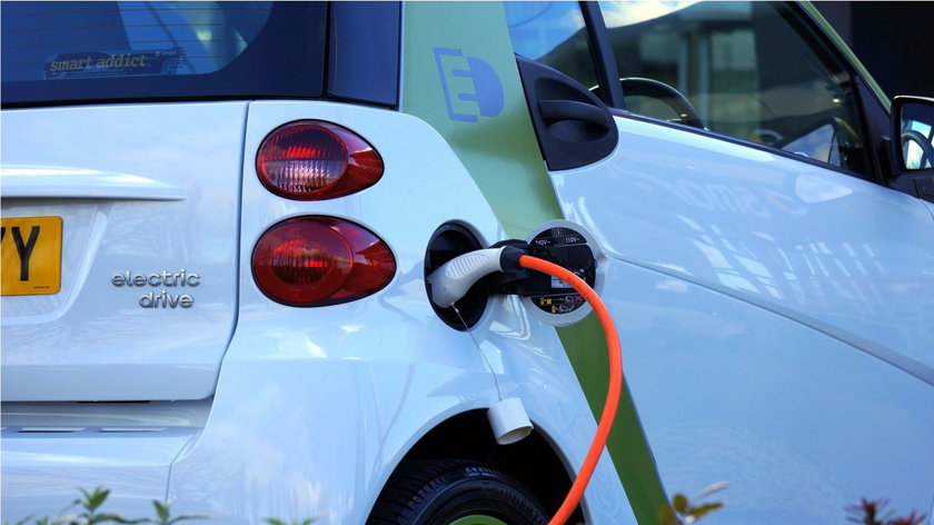 Le premier réseau mondial de concessionnaires de véhicules électriques