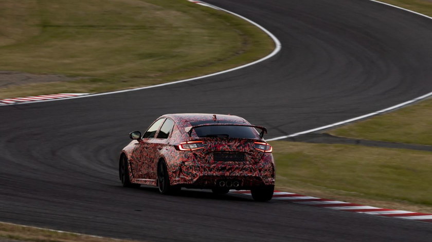 368141_ALL-NEW_HONDA_CIVIC_TYPE_R_SETS_NEW_LAP_RECORD_AT_SUZUKA_CIRCUIT
