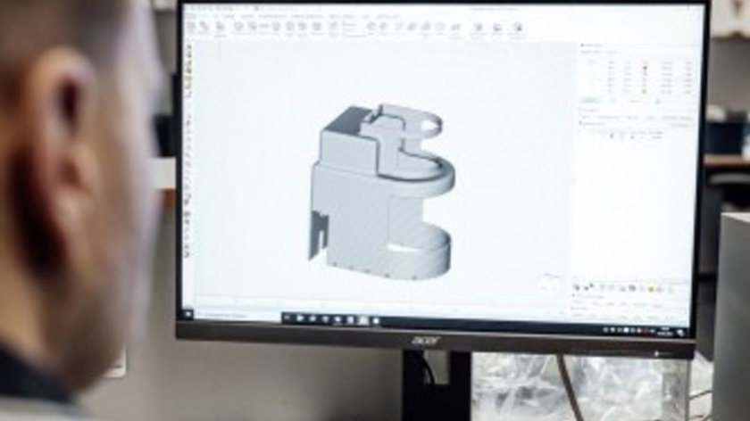 Mercedes va produire du matériel médical