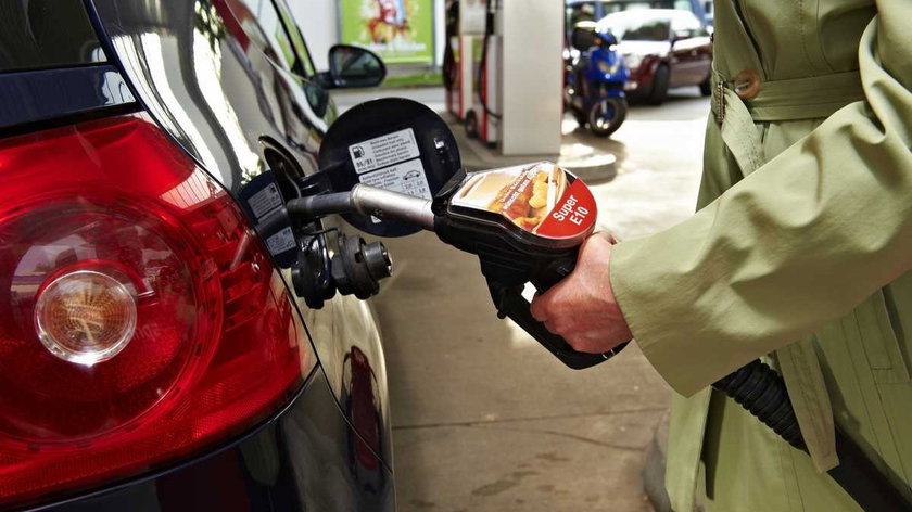 Ondanks stijgende prijzen piekte de benzineverkoop in maart