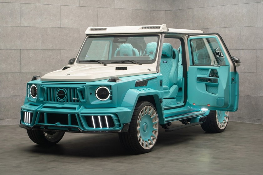 MANSORY AZURA (11) (Moyenne)