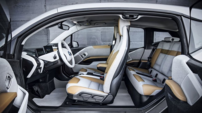 Zal plastic verdwijnen uit auto-interieurs?