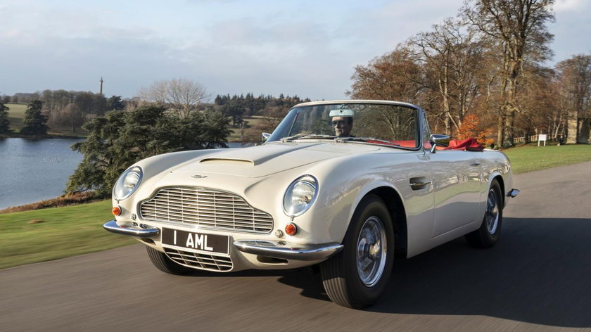 Aston Martin bouwt oldtimers om naar elektrische wagens