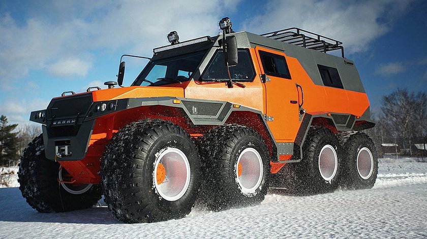 Avtoros Shaman: SUV met 8 (!) wielen