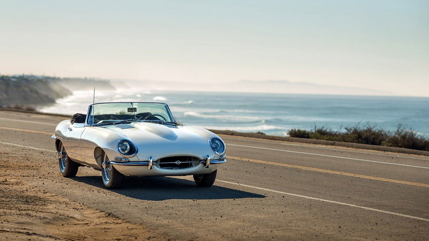 jaguar_e-type_4.2-litre_open_two_seater_62
