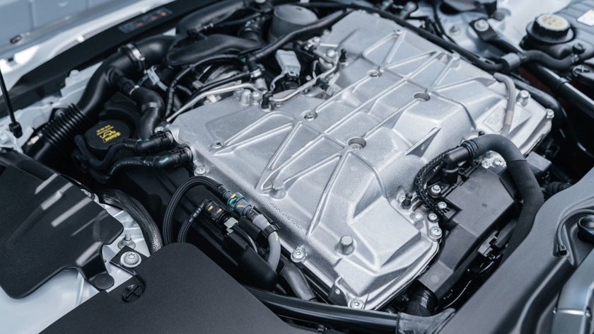 jaguar_f-type_svr_coupe_667