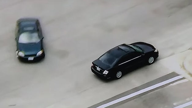 Un innocent poursuivi par hélicoptère passe à la télé en direct (+VIDEO)