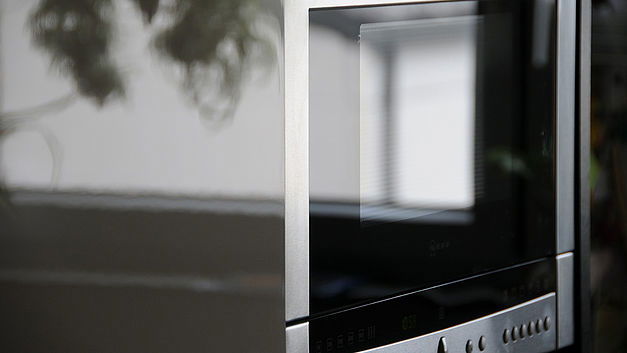 Voitures vs micro-ondes: qui pollue le plus?