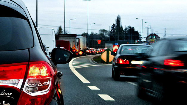 De vijf beste apps om files te vermijden