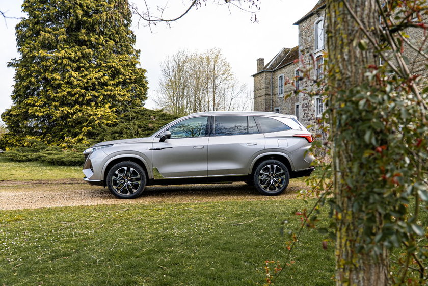 MGS9 PHEV (10) (Moyenne)