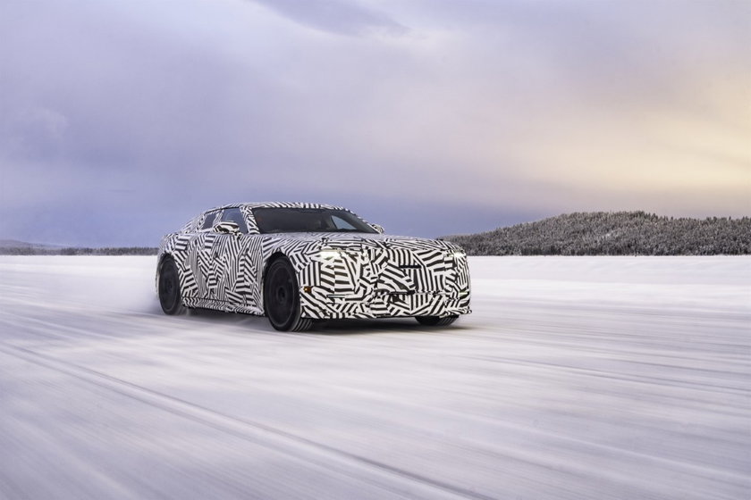 Jaguar_GT_Prototype_12_Front34_020226 (5625 x 3750) (Moyenne)