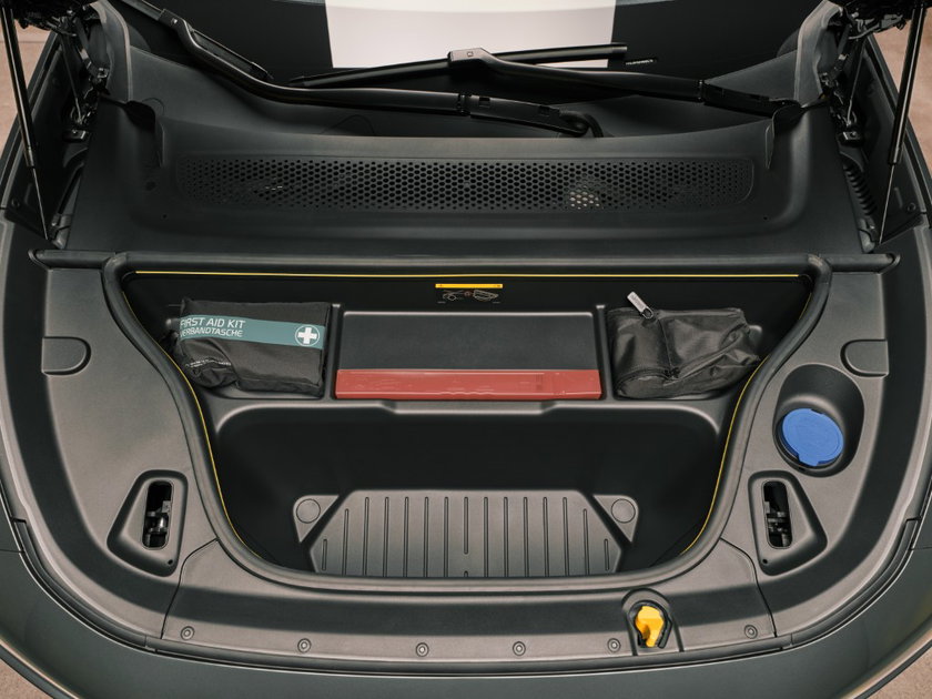 Volvo EX60 (2) (Moyenne)