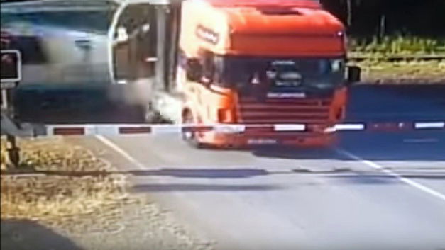 Collision mortelle entre un train et un camion