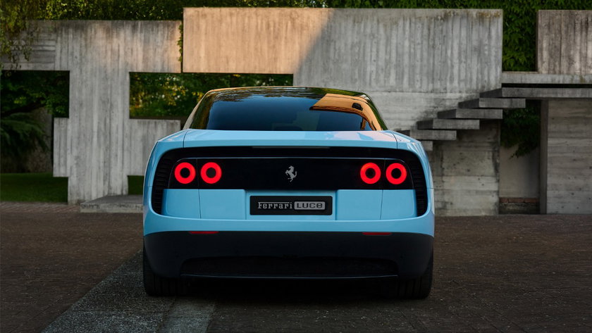 Ferrari Luce 2026 (6) (Moyenne)