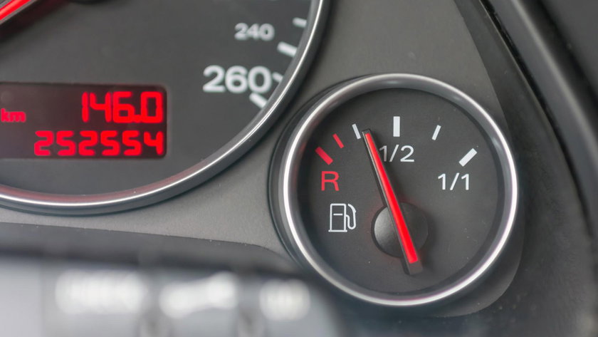 Belgen rijden minder, maar er wordt meer getankt: hoe verklaar je dat?