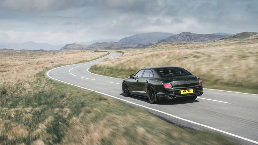 Bentley Flying Spur 2026 (1) (Moyenne)