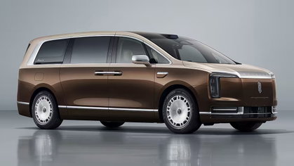 400 kilo zwaarder in twaalf jaar: waarom China de race naar steeds grotere elektrische auto’s wil afremmen