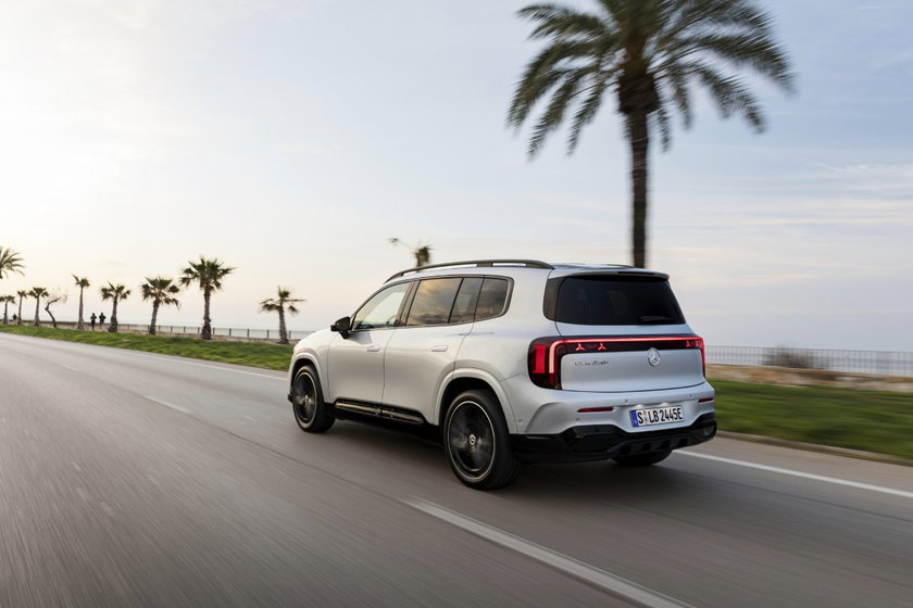 Mercedes GLB 2026 (6) (Nouvelle taille 4) (Moyenne)