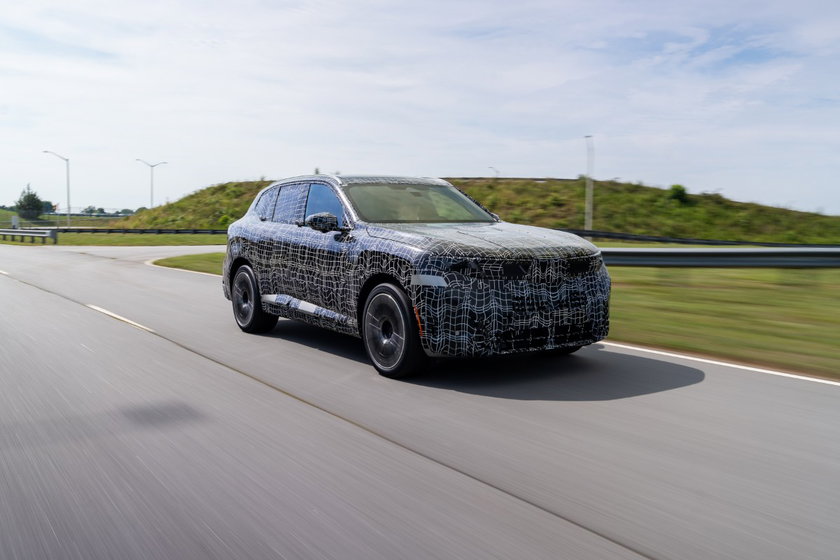 BMW : le nouveau X5 (2026) est prêt et reçoit une batterie géante en électrique