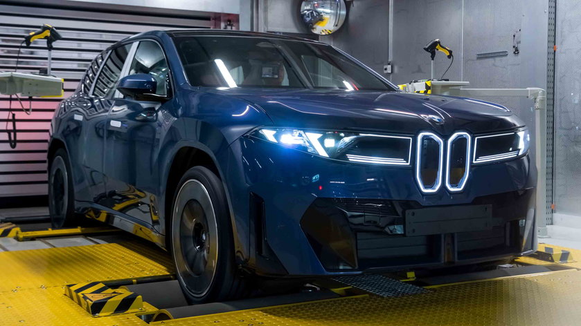 P90617881_highRes_bmw-group-plant-debr