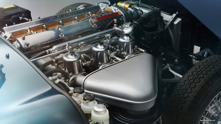 1312_HPin_SC_JagEtype_10_Engine_v3a-scaled